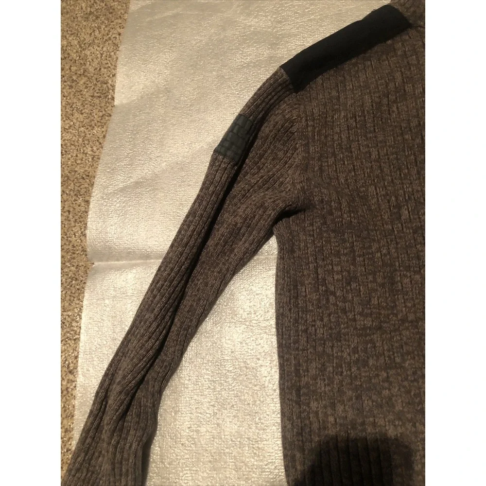 Calvin Klein Jeans Ribbed Sweater Mens Size Large paded Shoulders Quarter Zipper